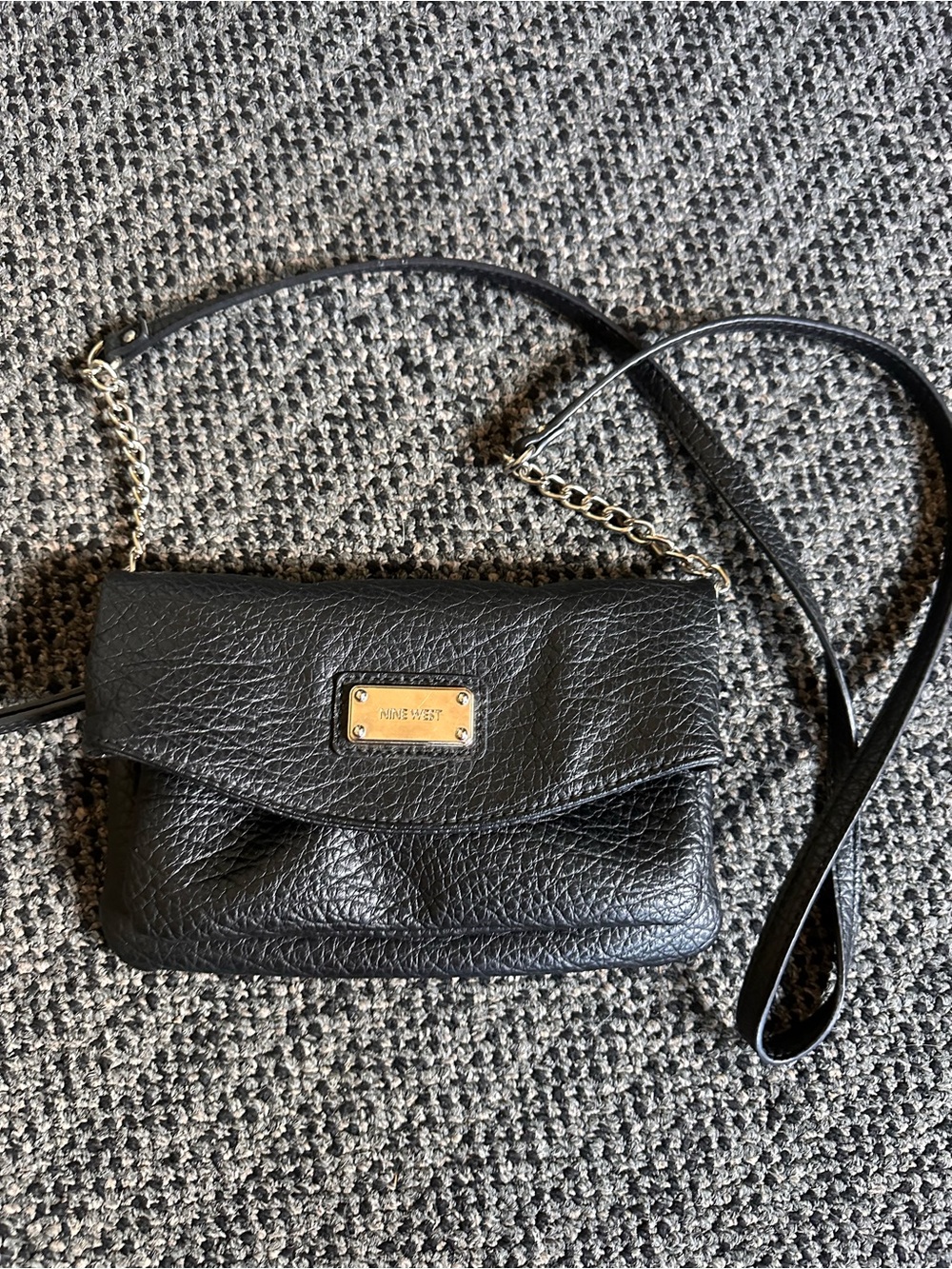Nine West Black Textured Leatherette Crossbody with Chain Accent & Three zippers